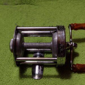 COPY - Vintage pflueger skilkast